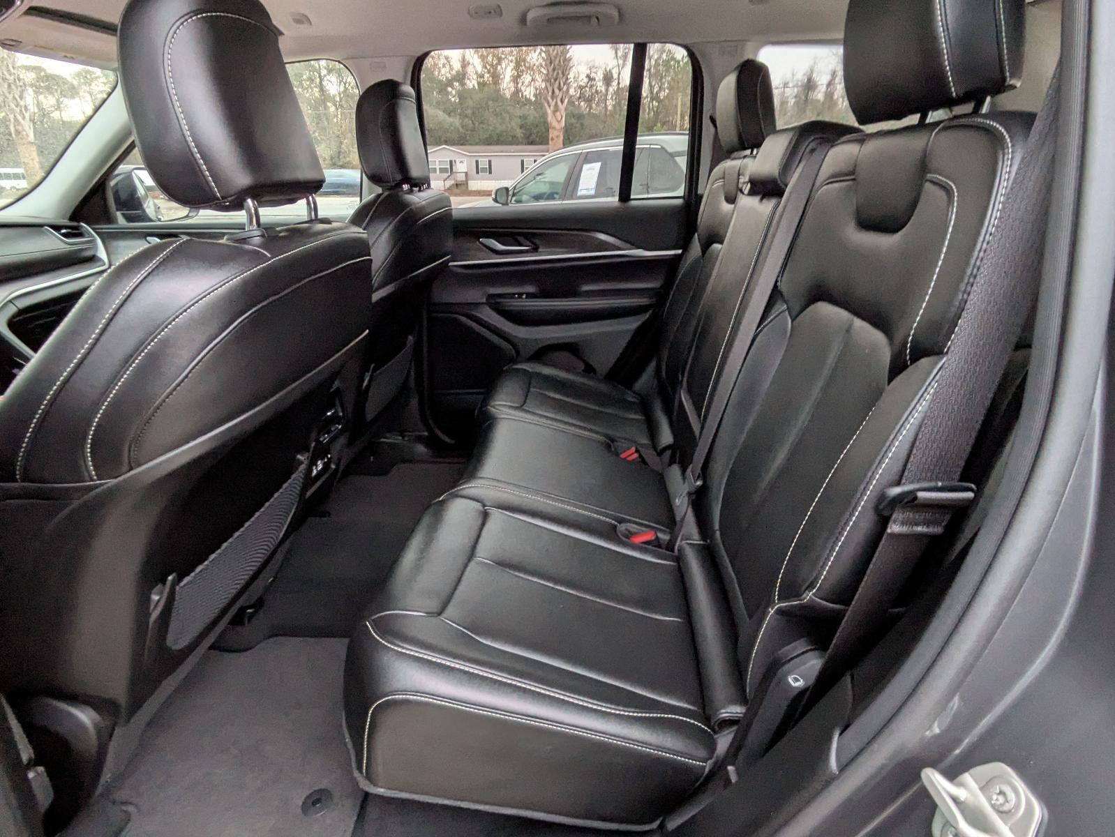 2023 Jeep Grand Cherokee Limited 4x2