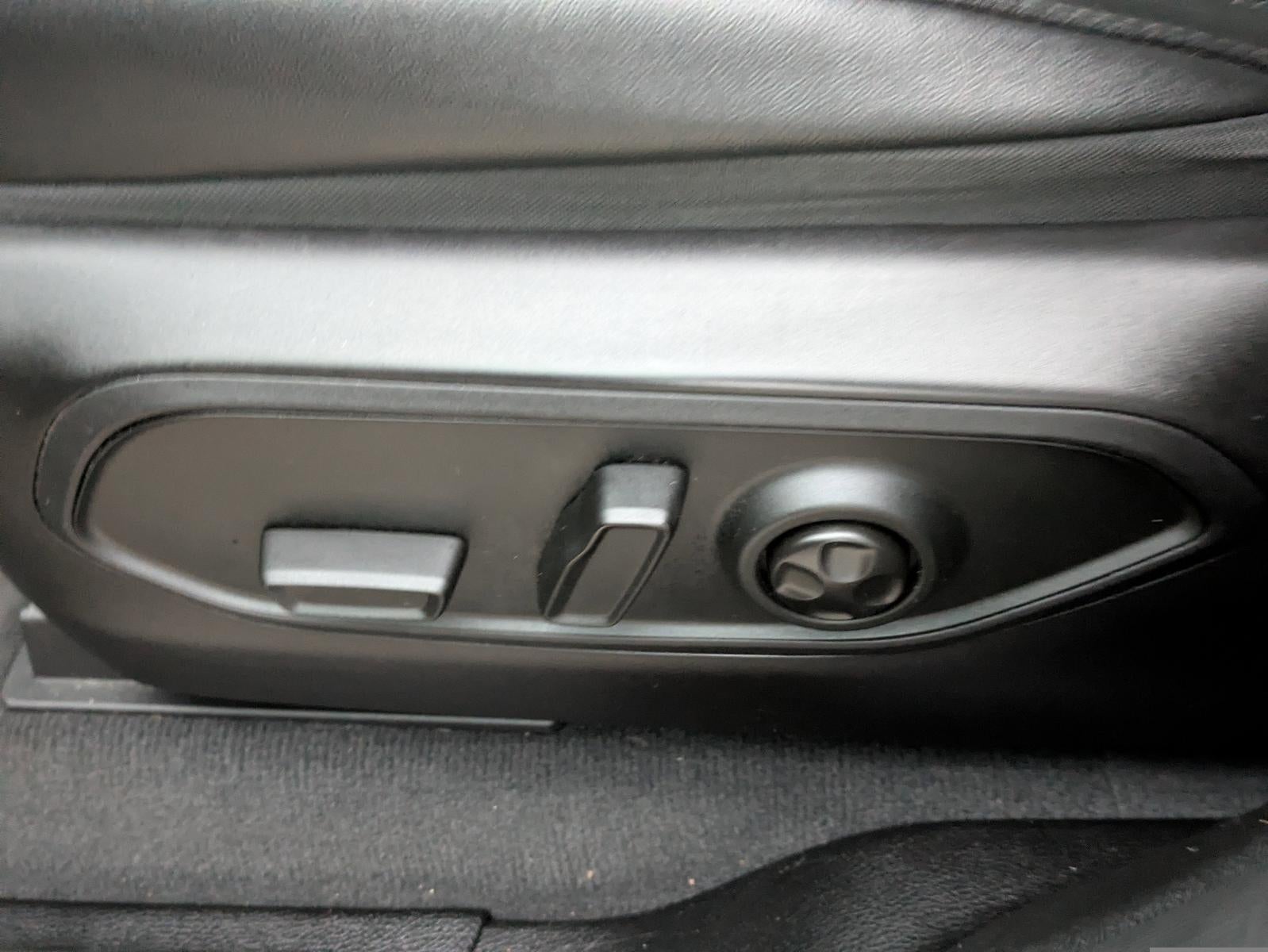 2023 Jeep Grand Cherokee Limited 4x2