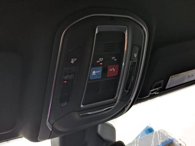 2025 Jeep Grand Cherokee Laredo 4x4