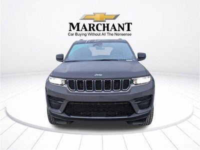 2025 Jeep Grand Cherokee Laredo 4x4
