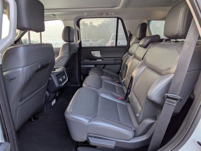 2025 Ford Expedition Active 4x4