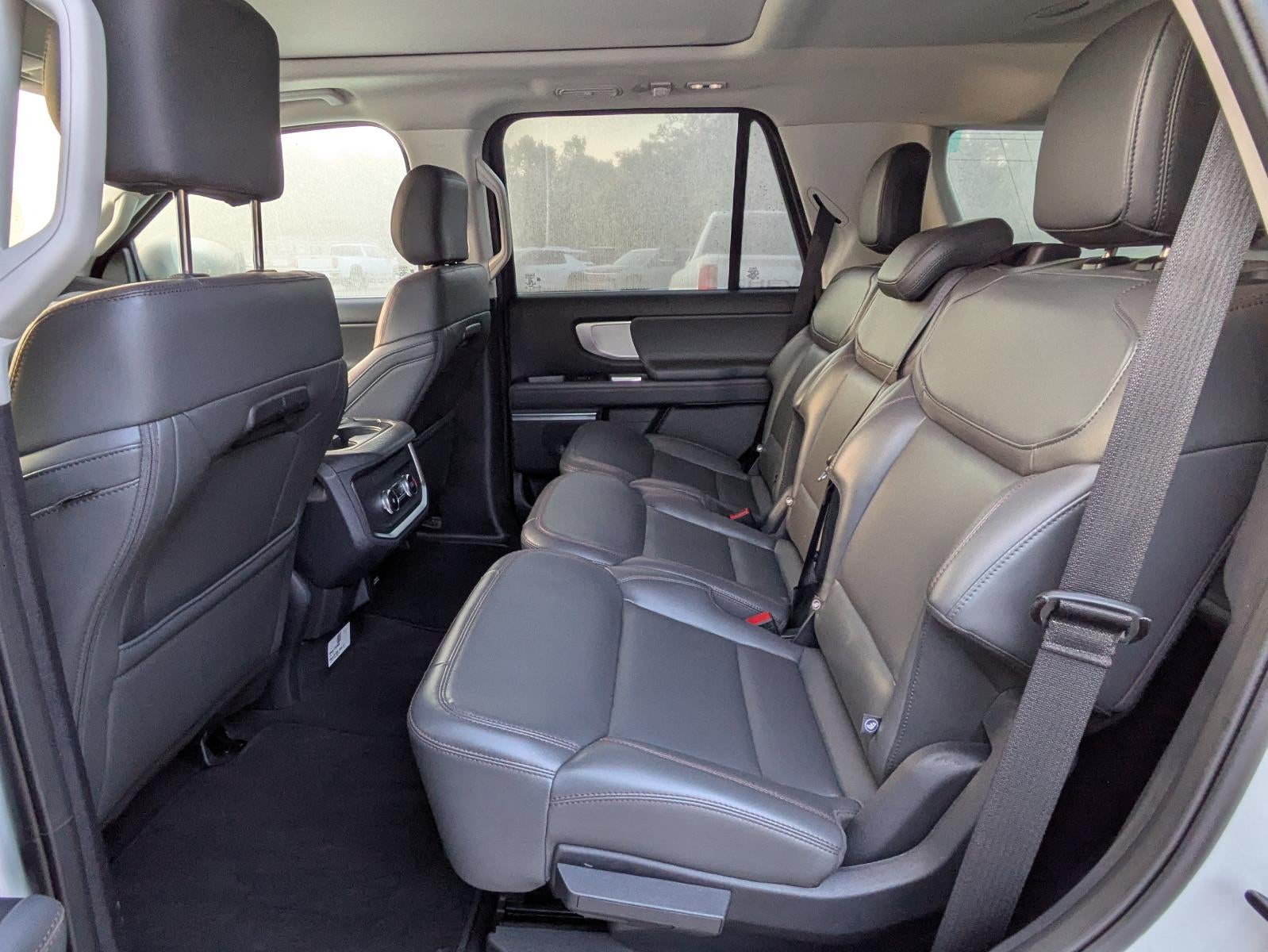 2025 Ford Expedition Active 4x4