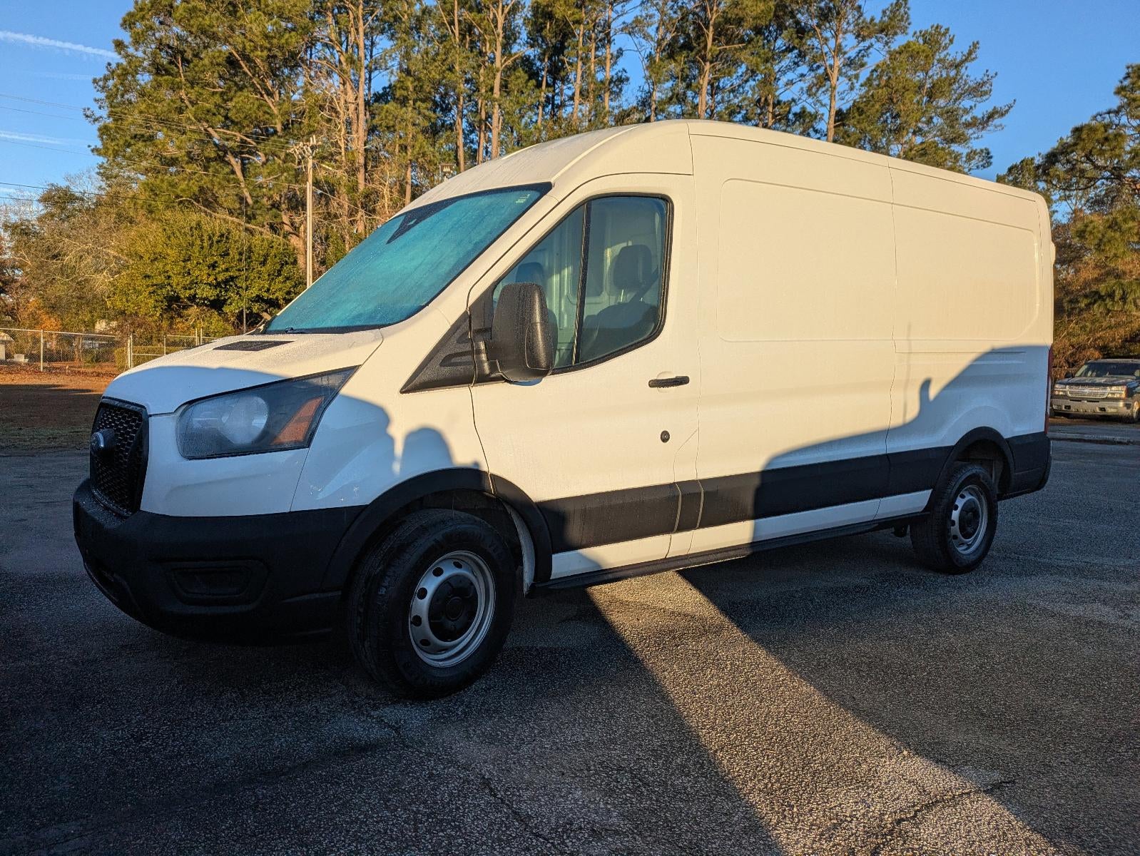 2023 Ford Transit Cargo Van T-150 130" Med Rf 8670 GVWR RWD