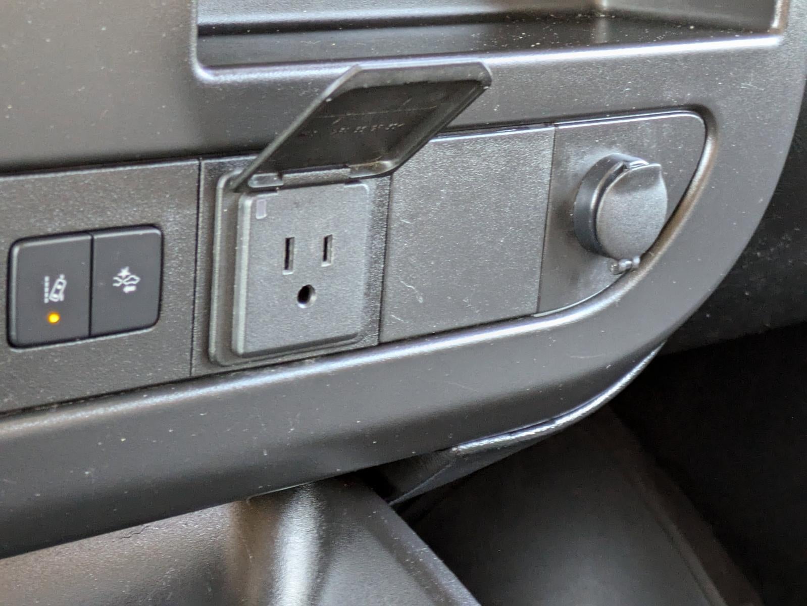 2020 Chevrolet Express Passenger 2500 2500 Regular Wheelbase Rear-Wheel Drive 1LT