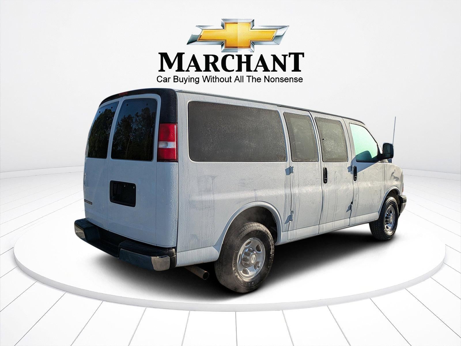2020 Chevrolet Express Passenger 2500 2500 Regular Wheelbase Rear-Wheel Drive 1LT