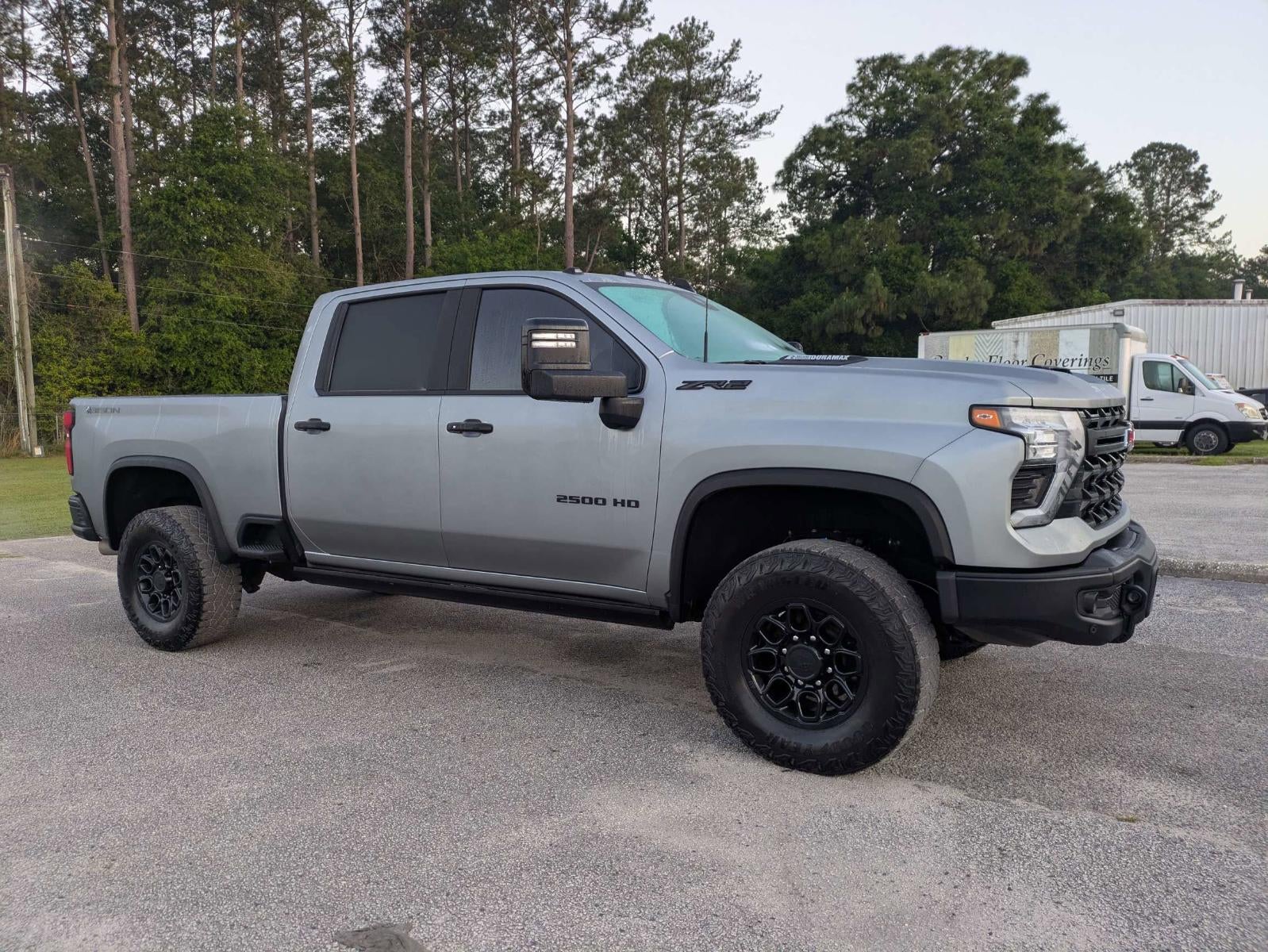 2025 Chevrolet Silverado 2500 HD Crew Cab Standard Box 4-Wheel Drive ZR2