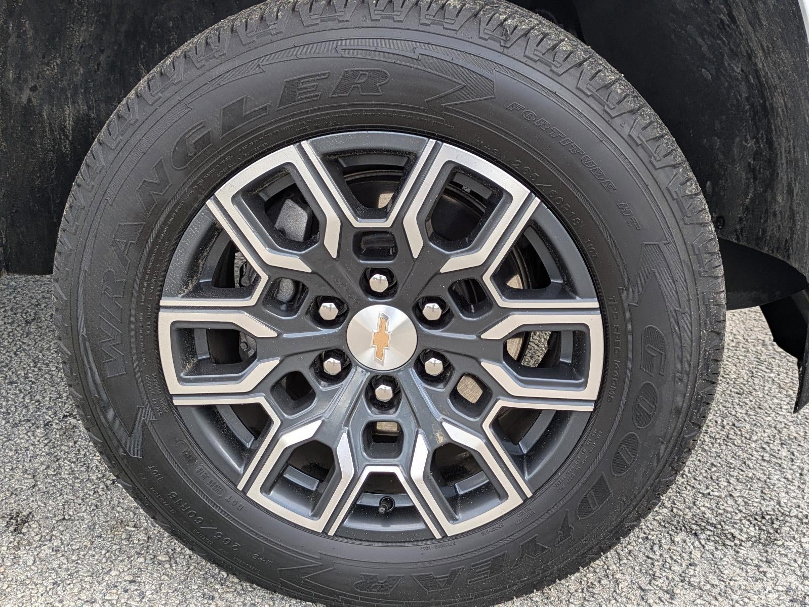 2024 Chevrolet Colorado Crew Cab Short Box 2-Wheel Drive LT