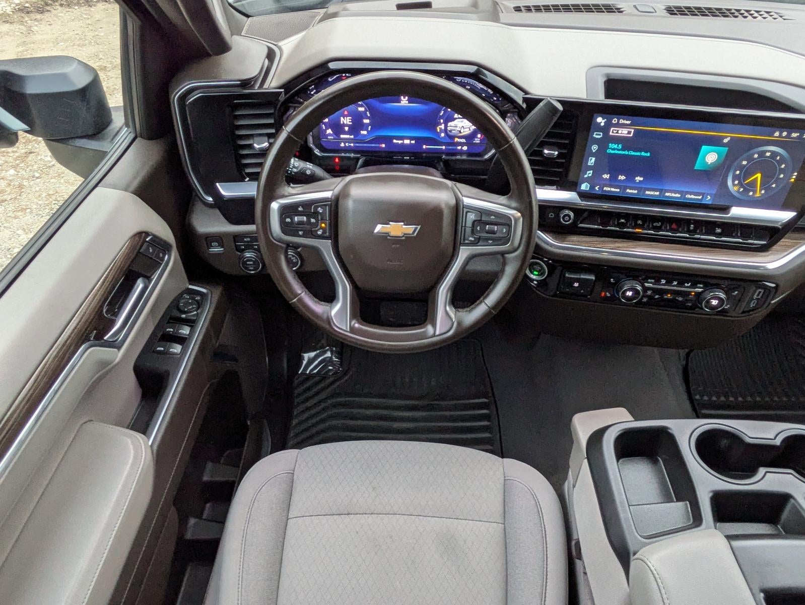 2024 Chevrolet Silverado 1500 Crew Cab Short Box 4-Wheel Drive LT 1LT