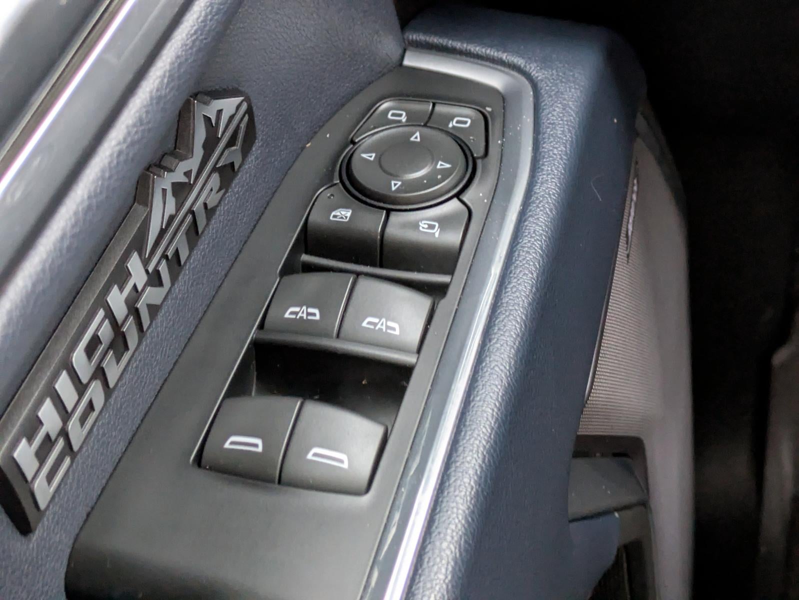 2023 Chevrolet Silverado 1500 Crew Cab Short Box 4-Wheel Drive High Country