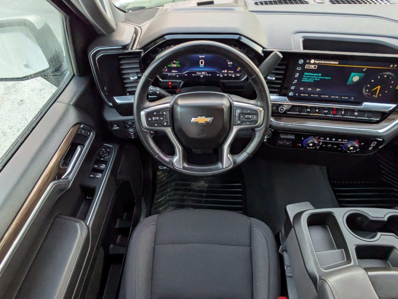 2025 Chevrolet Silverado 1500 Crew Cab Short Box 4-Wheel Drive LT 1LT