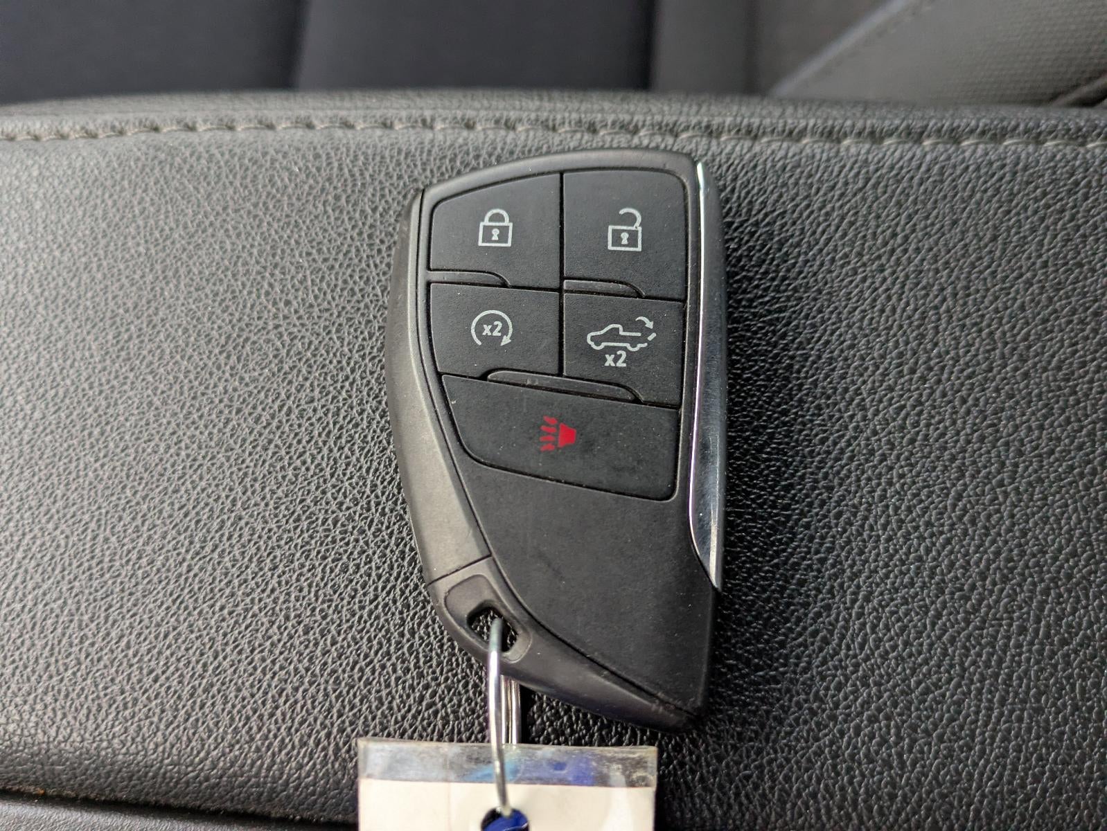 2025 Chevrolet Silverado 1500 Crew Cab Short Box 4-Wheel Drive LT 1LT