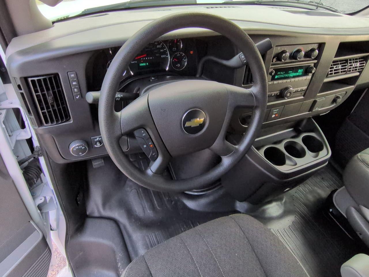 2025 Chevrolet Express Cargo 2500 Regular Wheelbase Rear-Wheel Drive