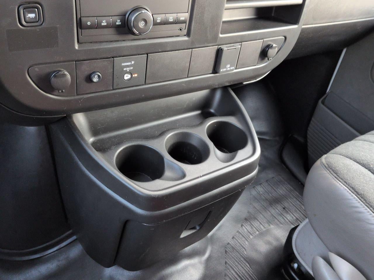 2025 Chevrolet Express Cargo 2500 Regular Wheelbase Rear-Wheel Drive
