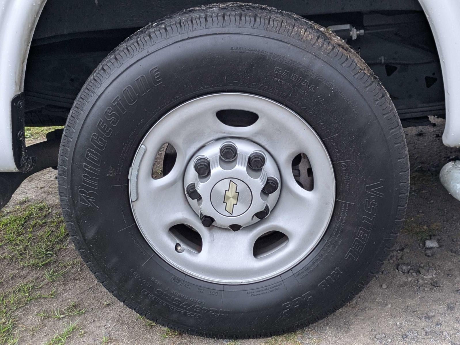 2024 Chevrolet Express Cargo 2500 2500 Regular Wheelbase Rear-Wheel Drive