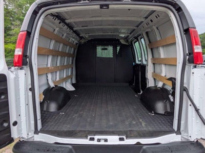 2024 Chevrolet Express Cargo 2500 2500 Regular Wheelbase Rear-Wheel Drive