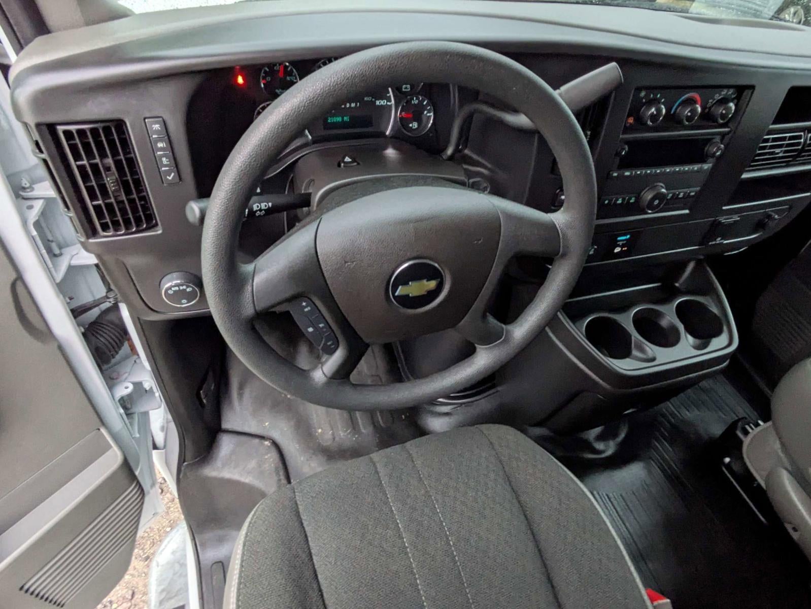 2024 Chevrolet Express Cargo 2500 2500 Regular Wheelbase Rear-Wheel Drive