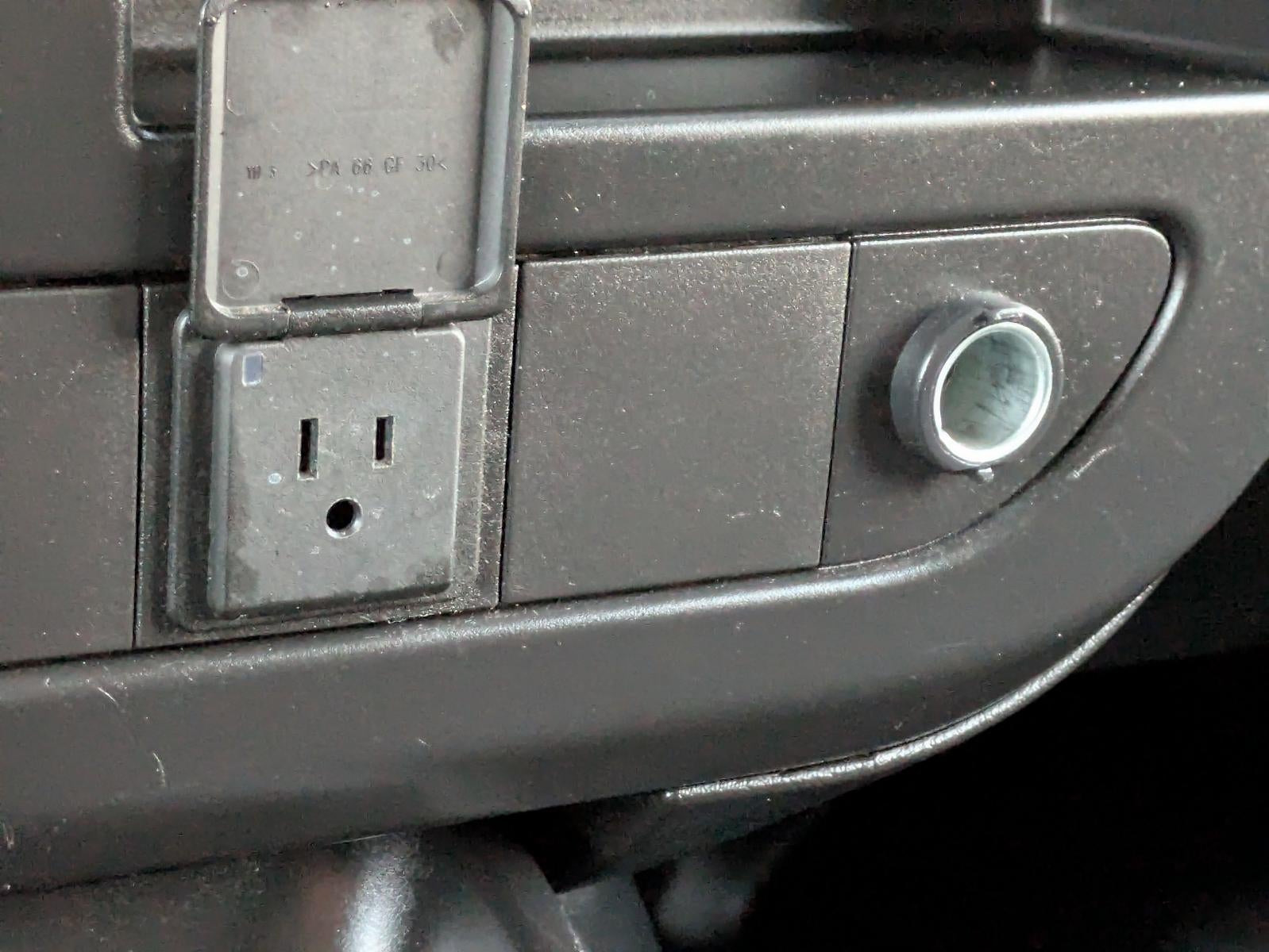 2023 Chevrolet Express Cargo 2500 2500 Regular Wheelbase Rear-Wheel Drive