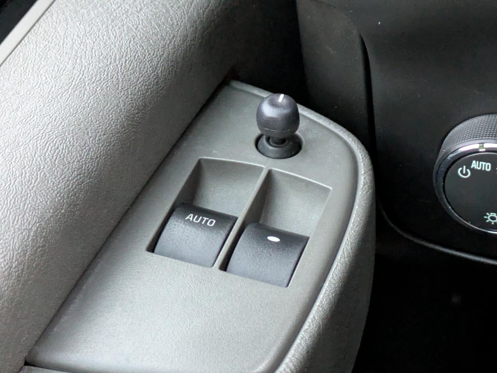 2023 Chevrolet Express Cargo 2500 2500 Regular Wheelbase Rear-Wheel Drive