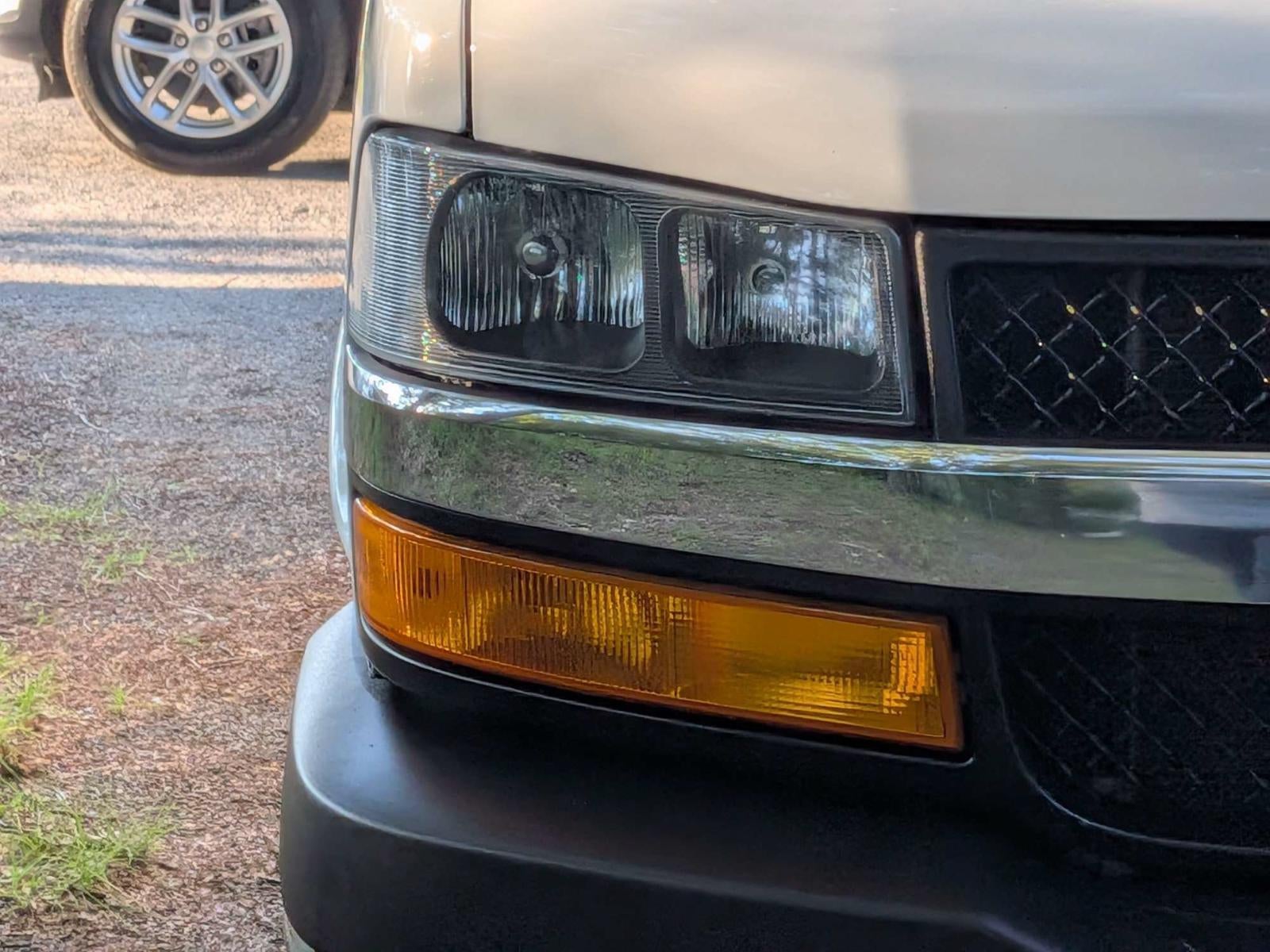 2025 Chevrolet Express Cargo 2500 Regular Wheelbase Rear-Wheel Drive