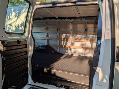 2025 Chevrolet Express Cargo 2500 Regular Wheelbase Rear-Wheel Drive