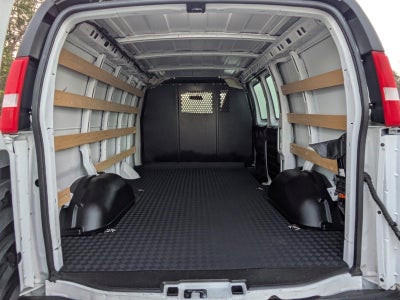 2024 Chevrolet Express Cargo 2500 2500 Regular Wheelbase Rear-Wheel Drive