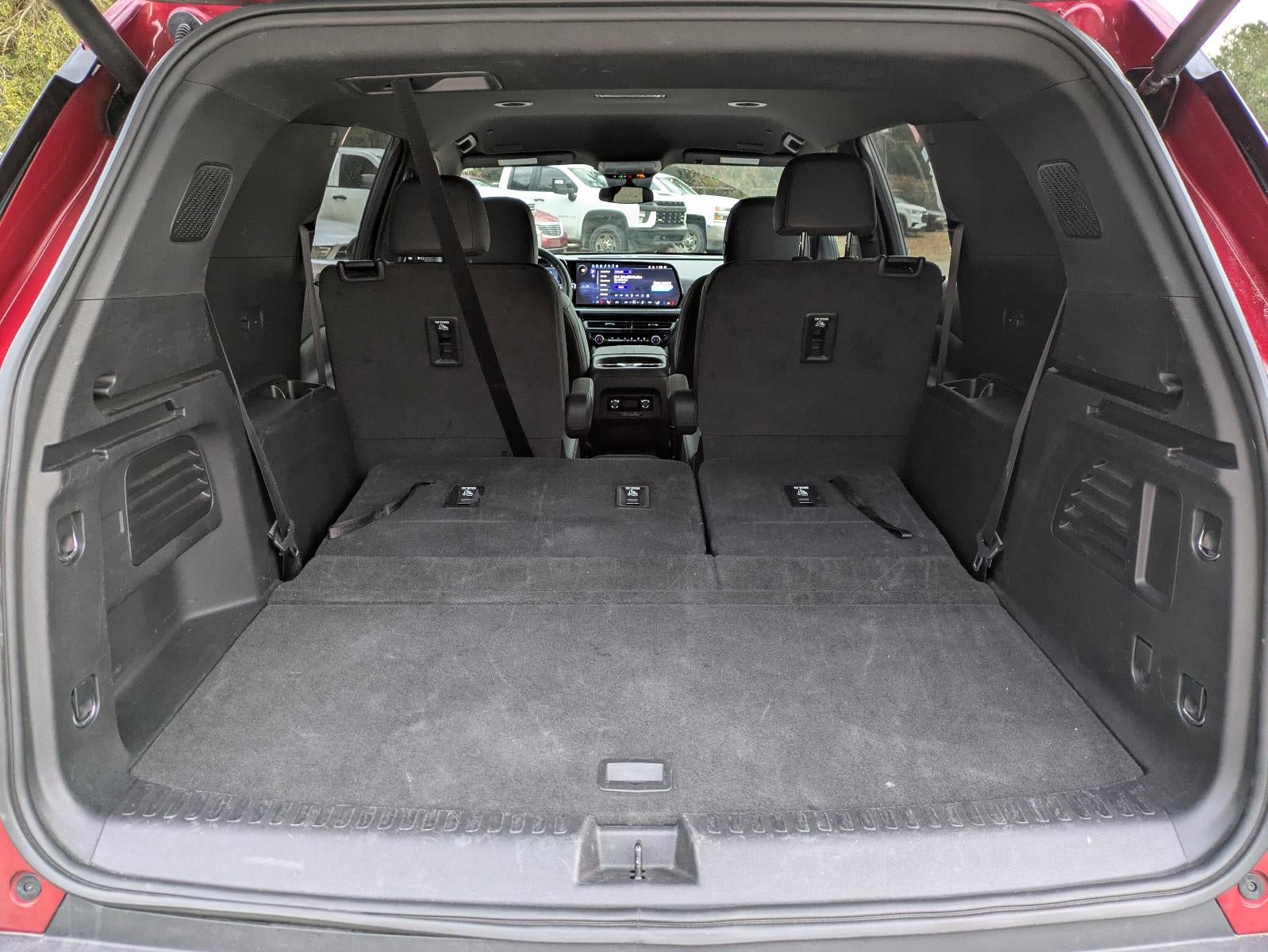 2025 Chevrolet Traverse LT w/1LT