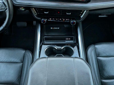 2025 Chevrolet Suburban 4WD Z71