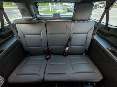 2025 Chevrolet Suburban 4WD Z71