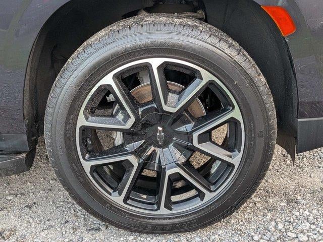 2022 Chevrolet Suburban 4WD RST