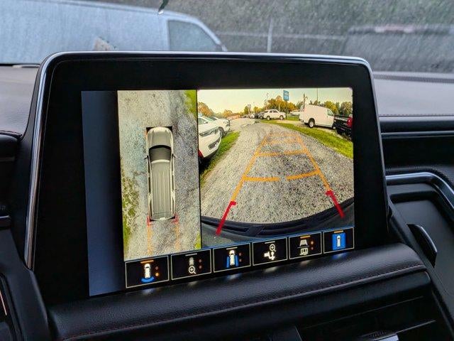 2022 Chevrolet Suburban 4WD RST