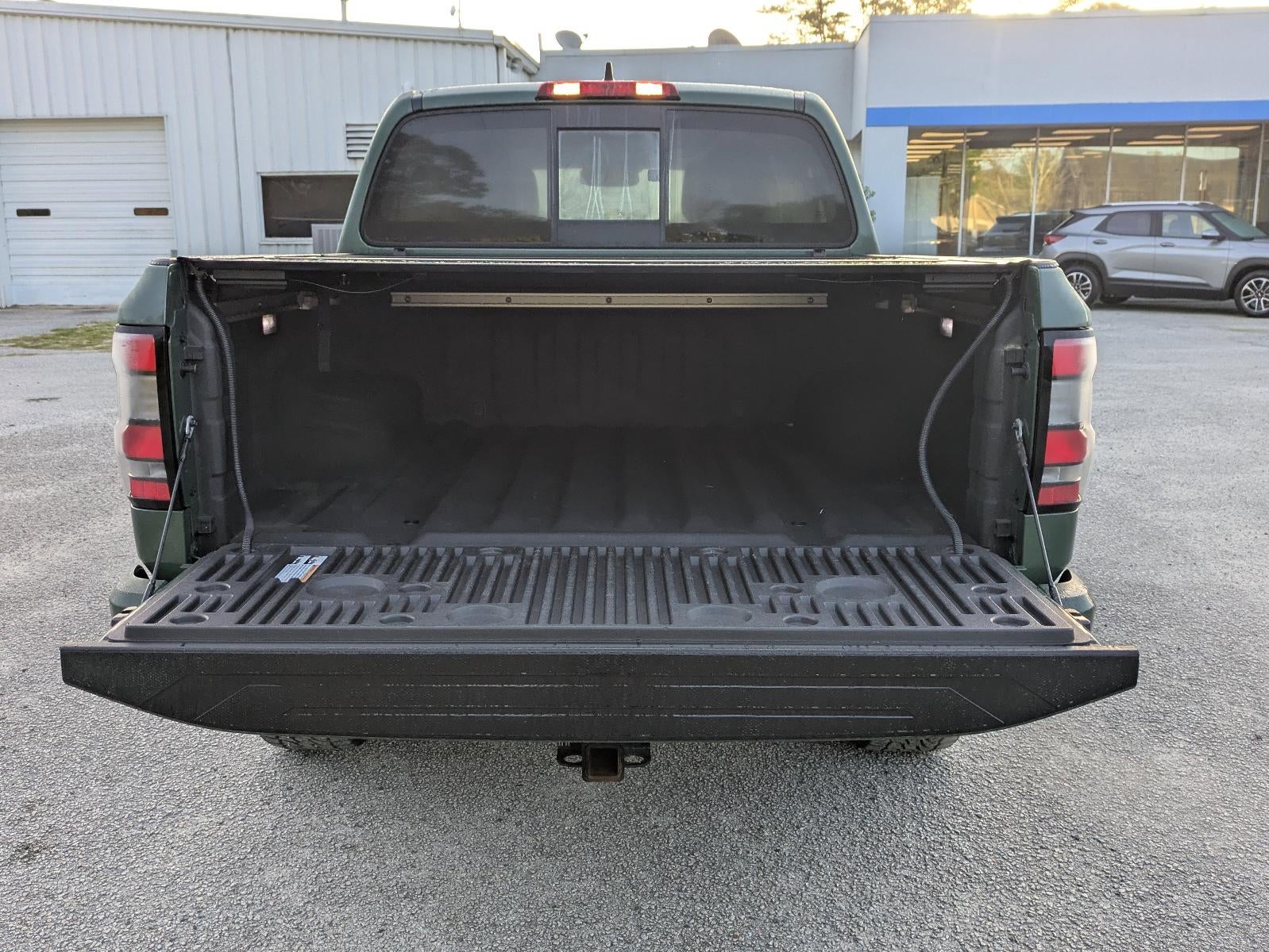 2022 Nissan Frontier Crew Cab 4x4 SV Auto