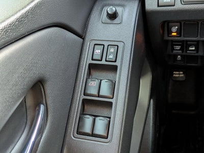 2022 Nissan Frontier Crew Cab 4x4 SV Auto