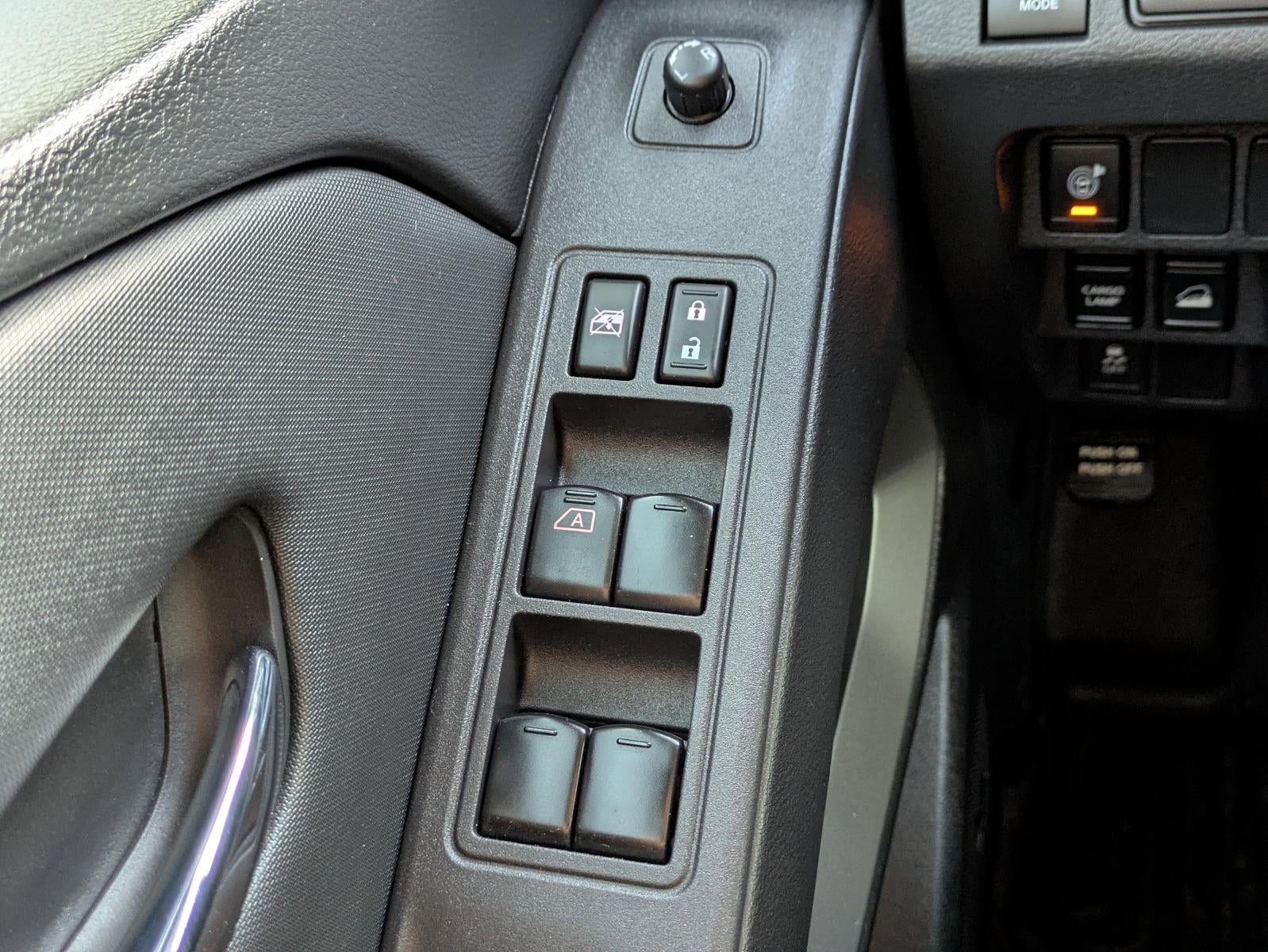 2022 Nissan Frontier Crew Cab 4x4 SV Auto