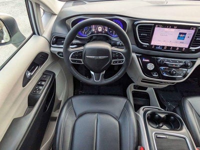 2023 Chrysler Pacifica Touring L FWD