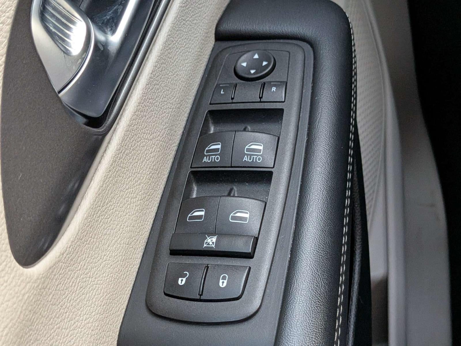 2023 Chrysler Pacifica Touring L FWD
