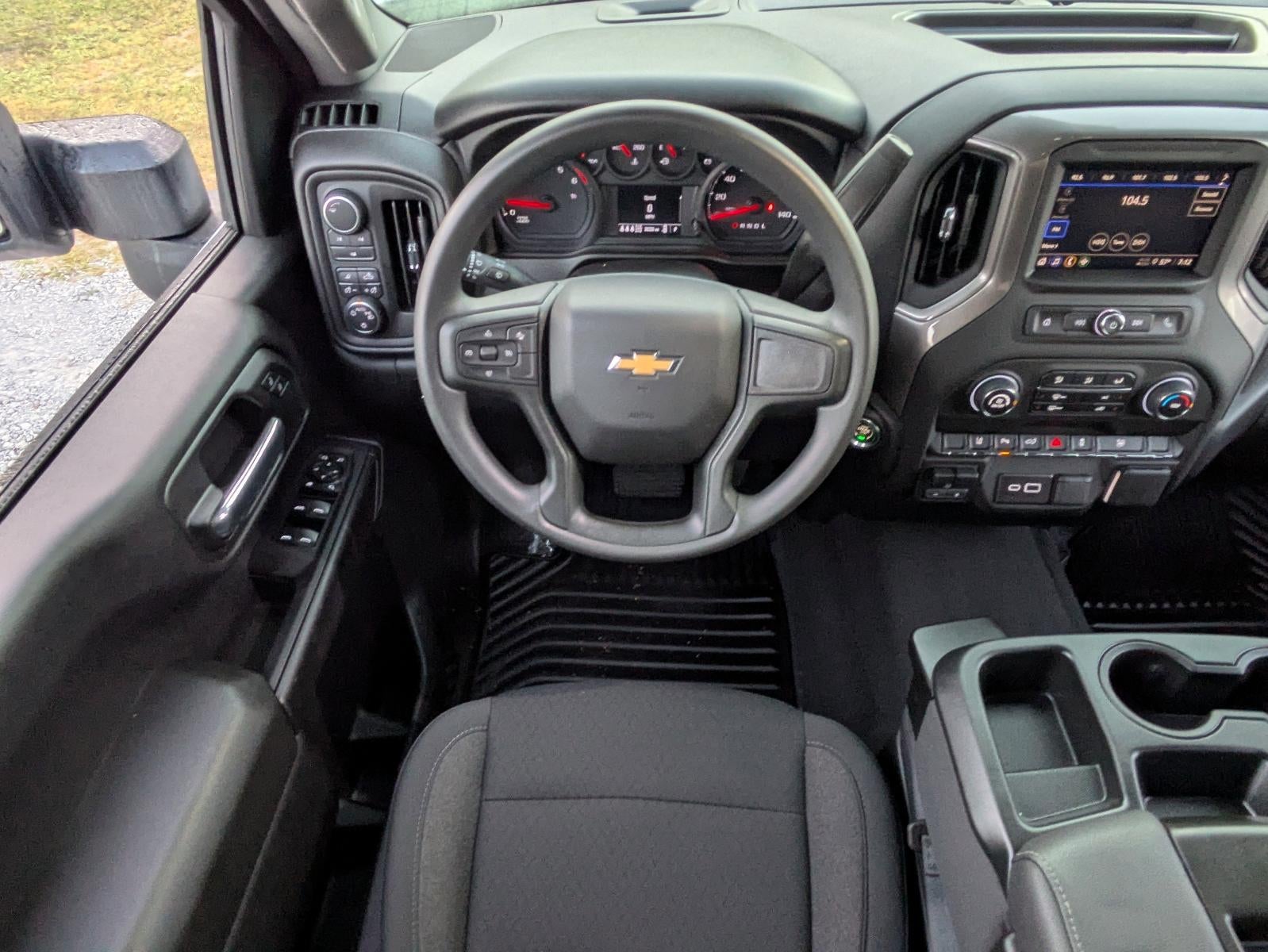 2025 Chevrolet Silverado 2500 HD Crew Cab Standard Box 4-Wheel Drive Custom