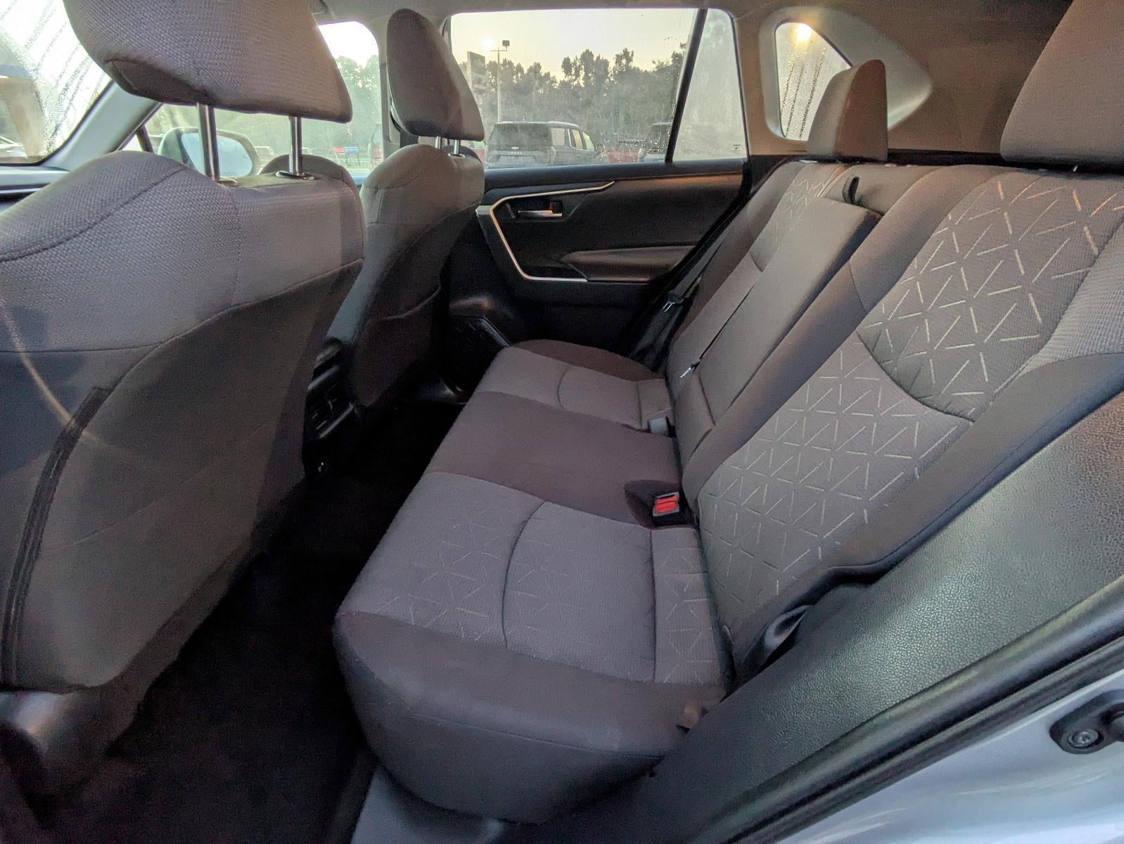 2021 Toyota RAV4 XLE FWD (GS)