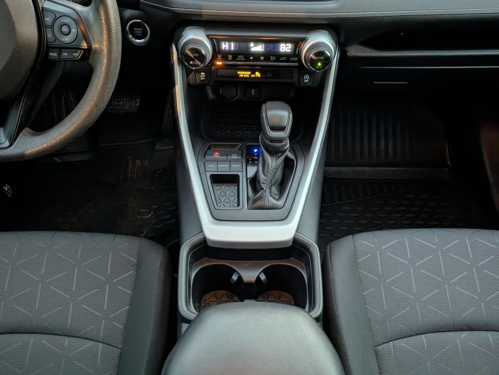 2021 Toyota RAV4 XLE FWD (GS)