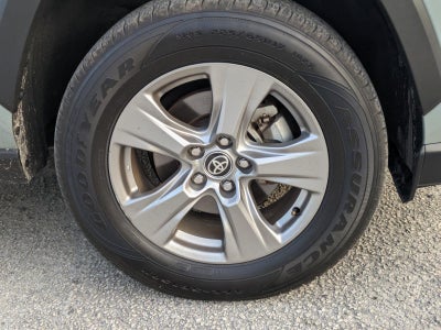 2023 Toyota RAV4 XLE FWD (GS)