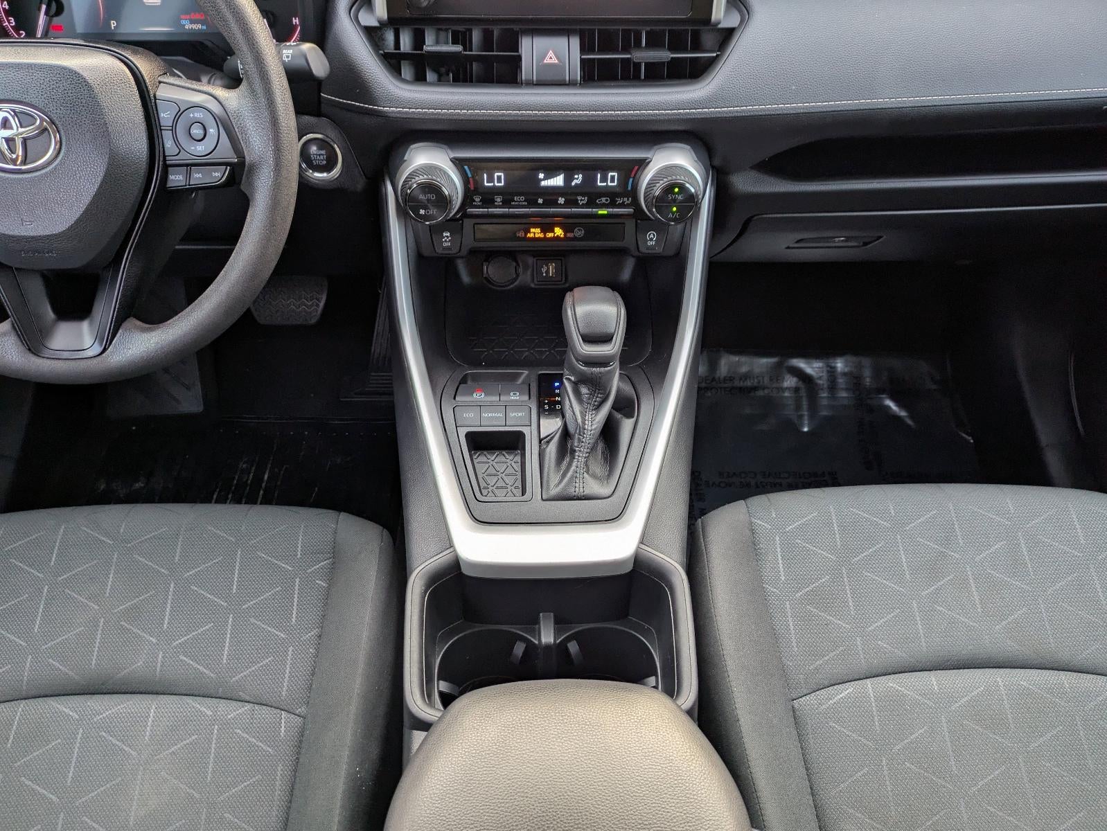 2023 Toyota RAV4 XLE FWD (GS)