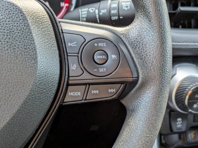 2023 Toyota RAV4 XLE FWD (GS)