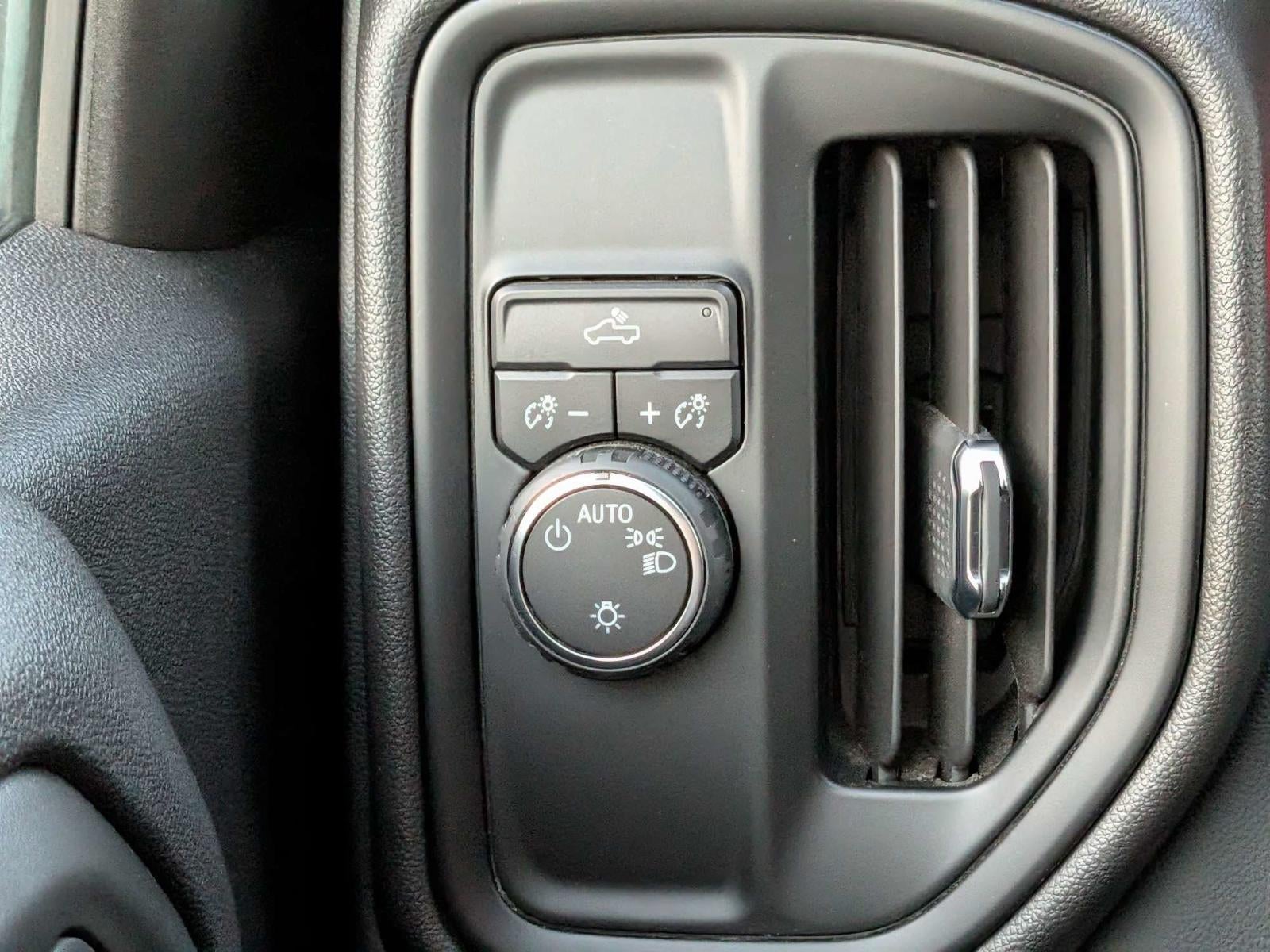 2024 Chevrolet Silverado 1500 Crew Cab Short Box 2-Wheel Drive Custom