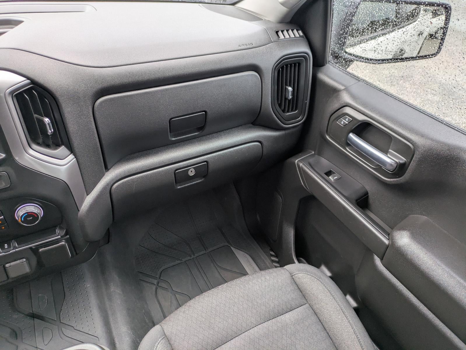 2022 Chevrolet Silverado 1500 Crew Cab Standard Box 4-Wheel Drive Custom