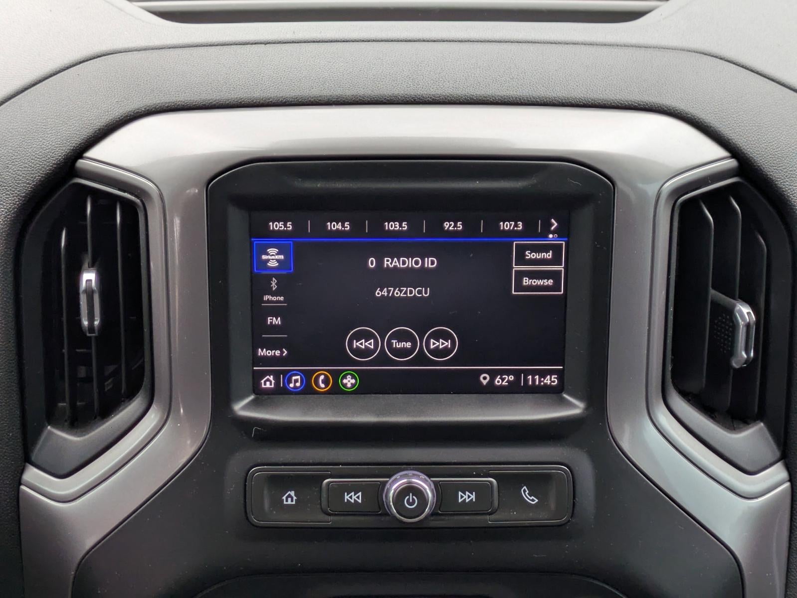 2022 Chevrolet Silverado 1500 Crew Cab Standard Box 4-Wheel Drive Custom