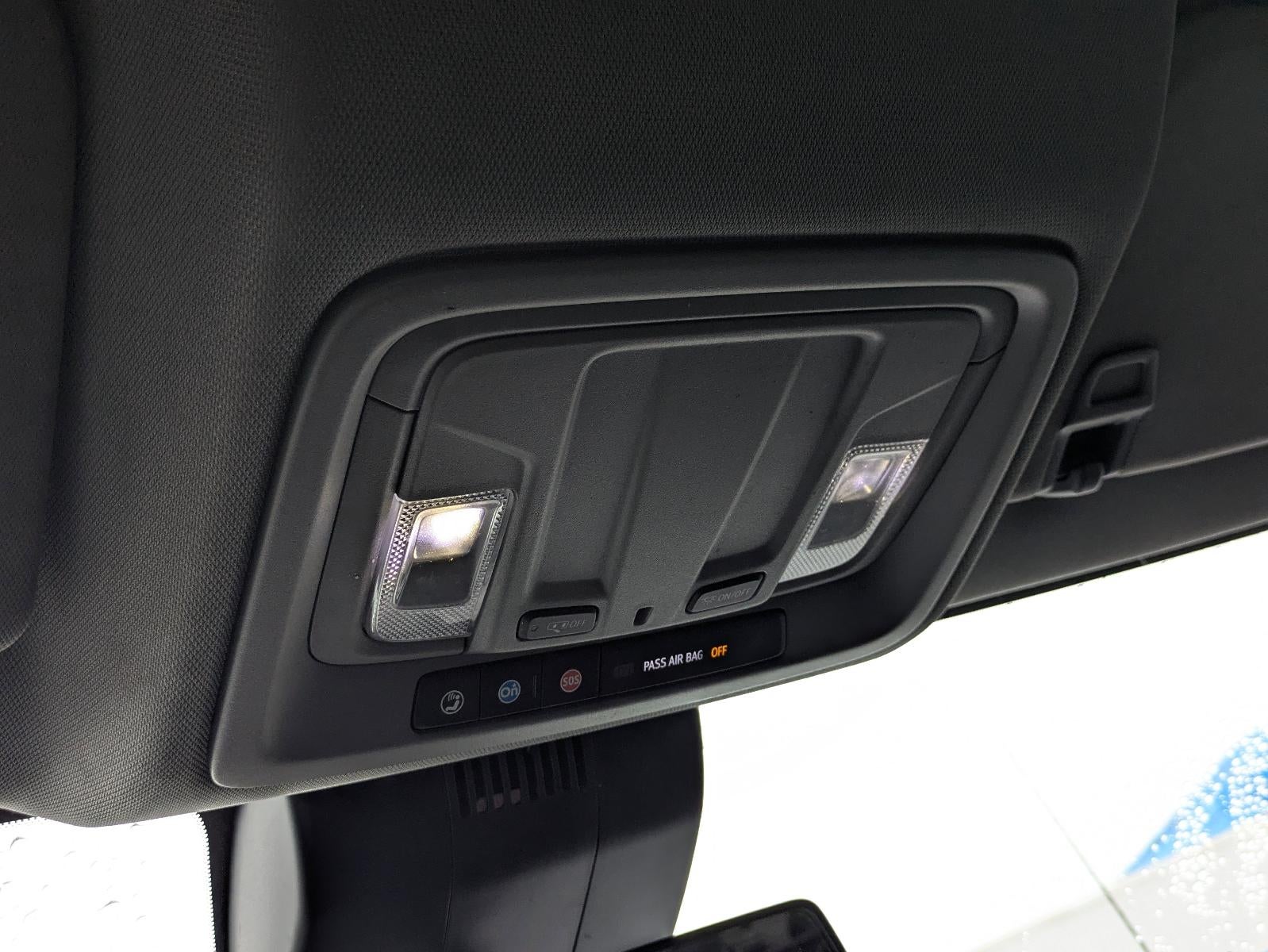 2022 Chevrolet Silverado 1500 Crew Cab Standard Box 4-Wheel Drive Custom