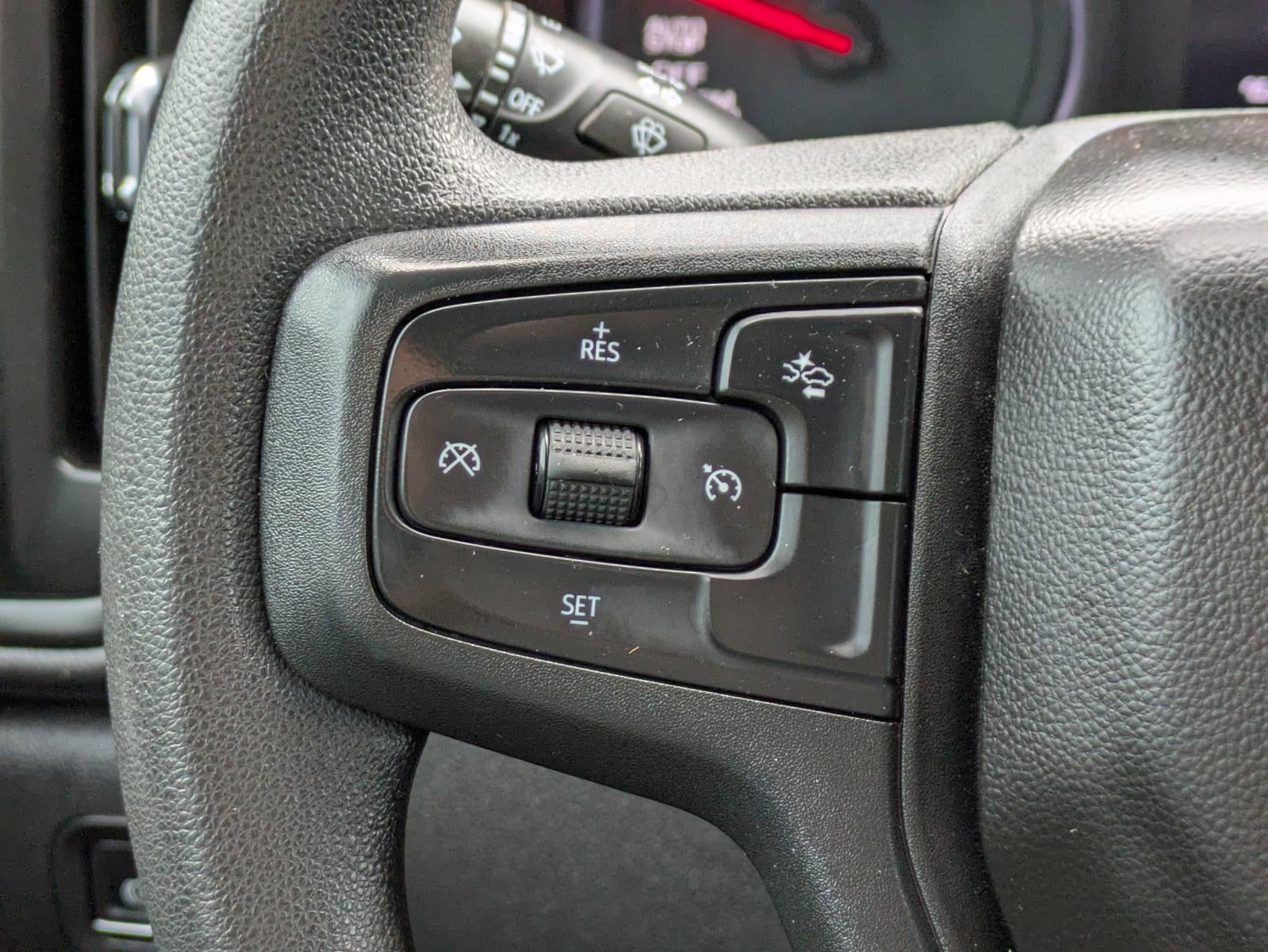 2022 Chevrolet Silverado 1500 Crew Cab Standard Box 4-Wheel Drive Custom