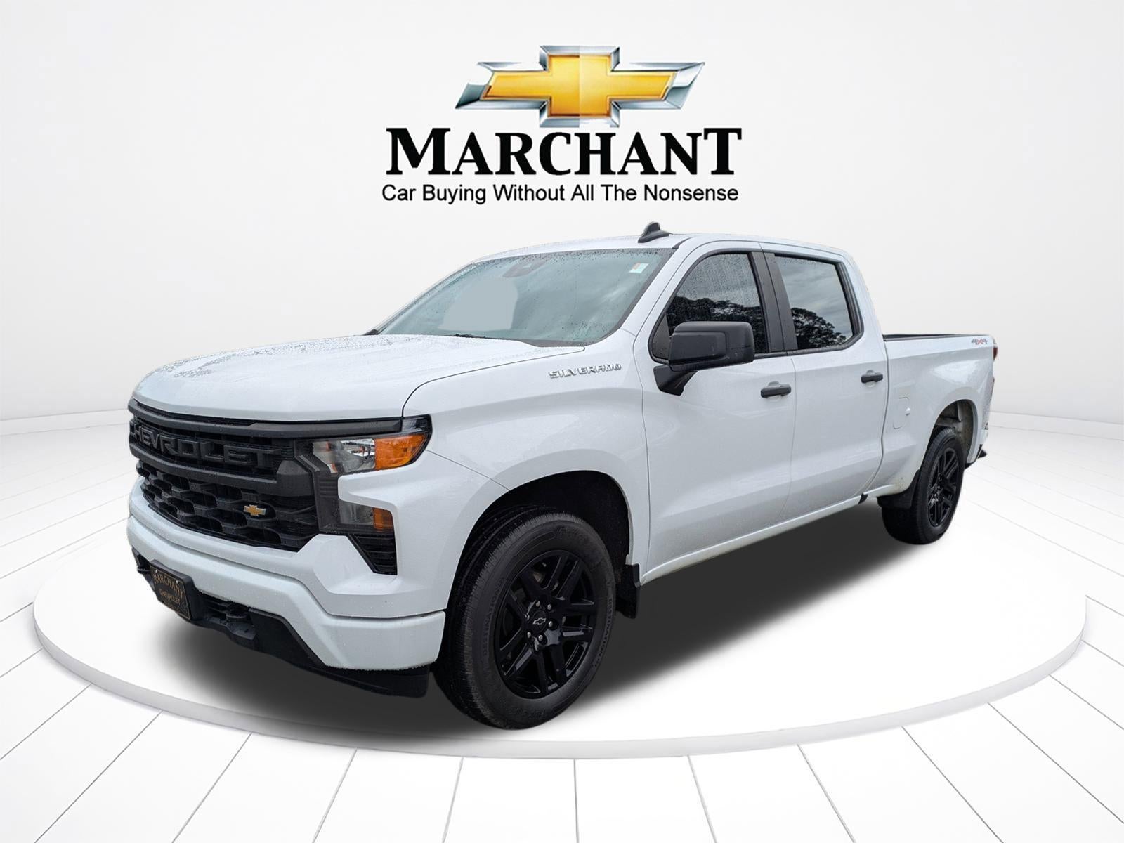 2022 Chevrolet Silverado 1500 Crew Cab Standard Box 4-Wheel Drive Custom