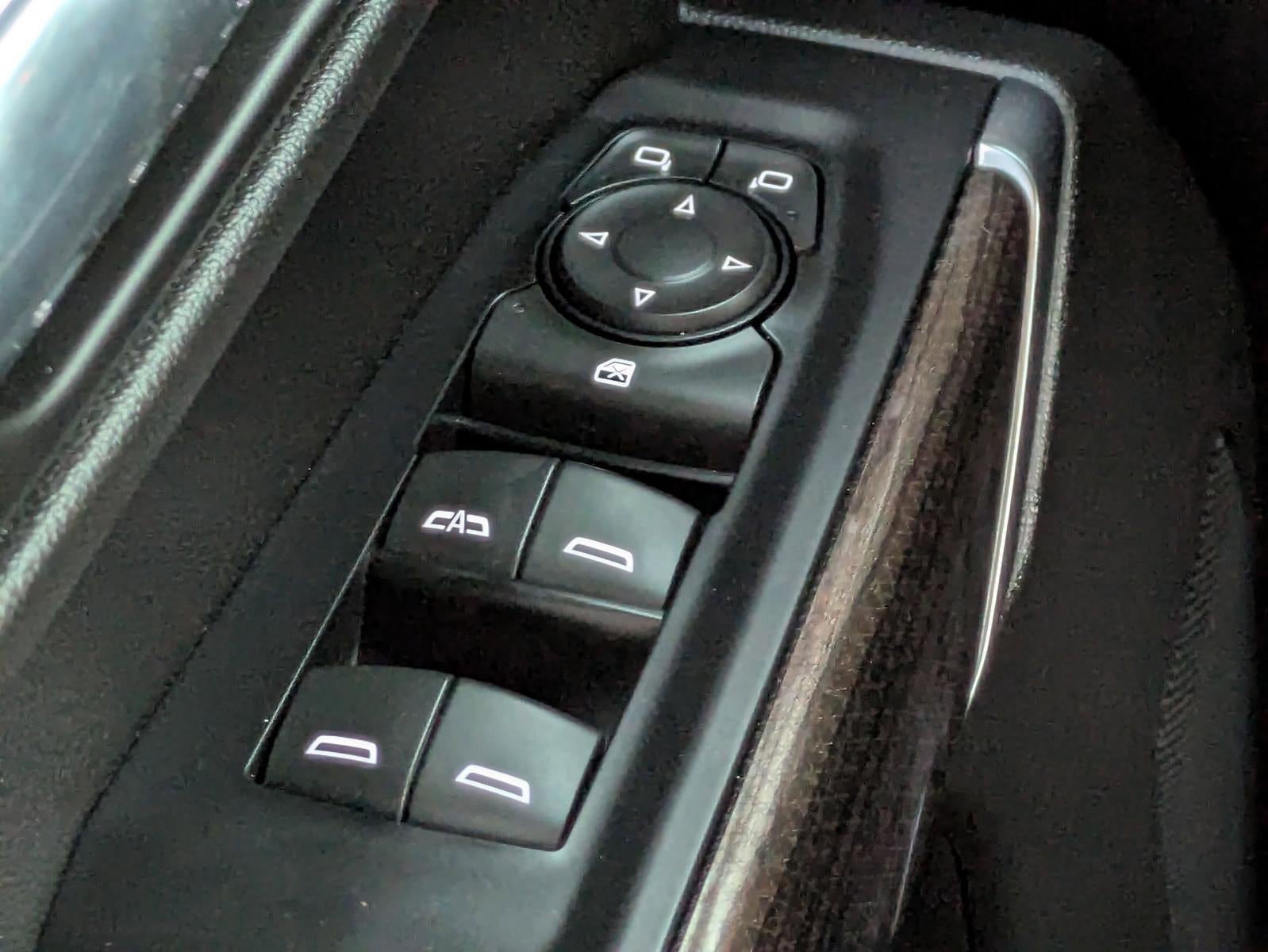 2021 Chevrolet Silverado 1500 Crew Cab Short Box 4-Wheel Drive LT