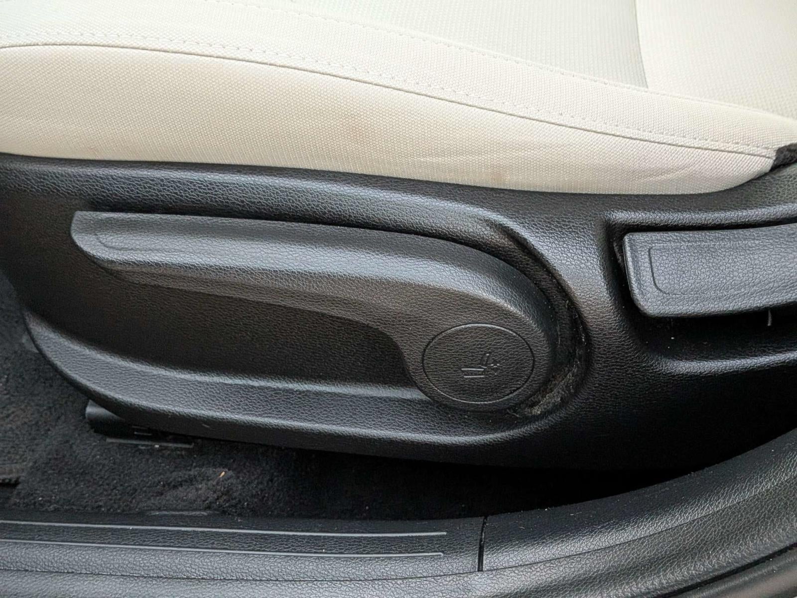 2023 Kia Forte LXS IVT
