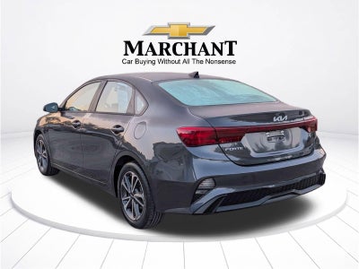 2023 Kia Forte LXS IVT